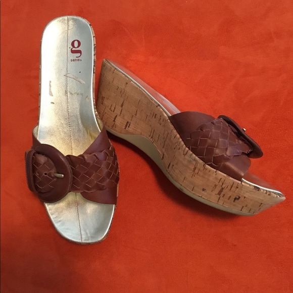 nike platform sandals